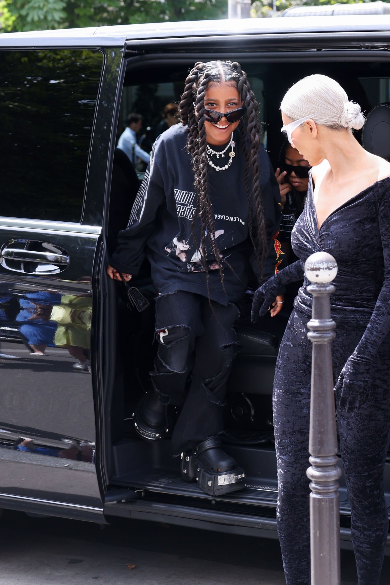 Access_Kardashian_003.jpg