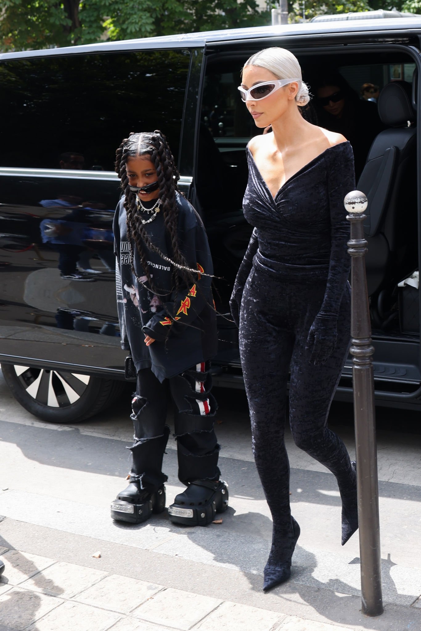 Access_Kardashian_004.jpg