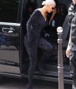 Access_Kardashian_002.jpg