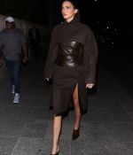 Access_Kardashian_05.jpg