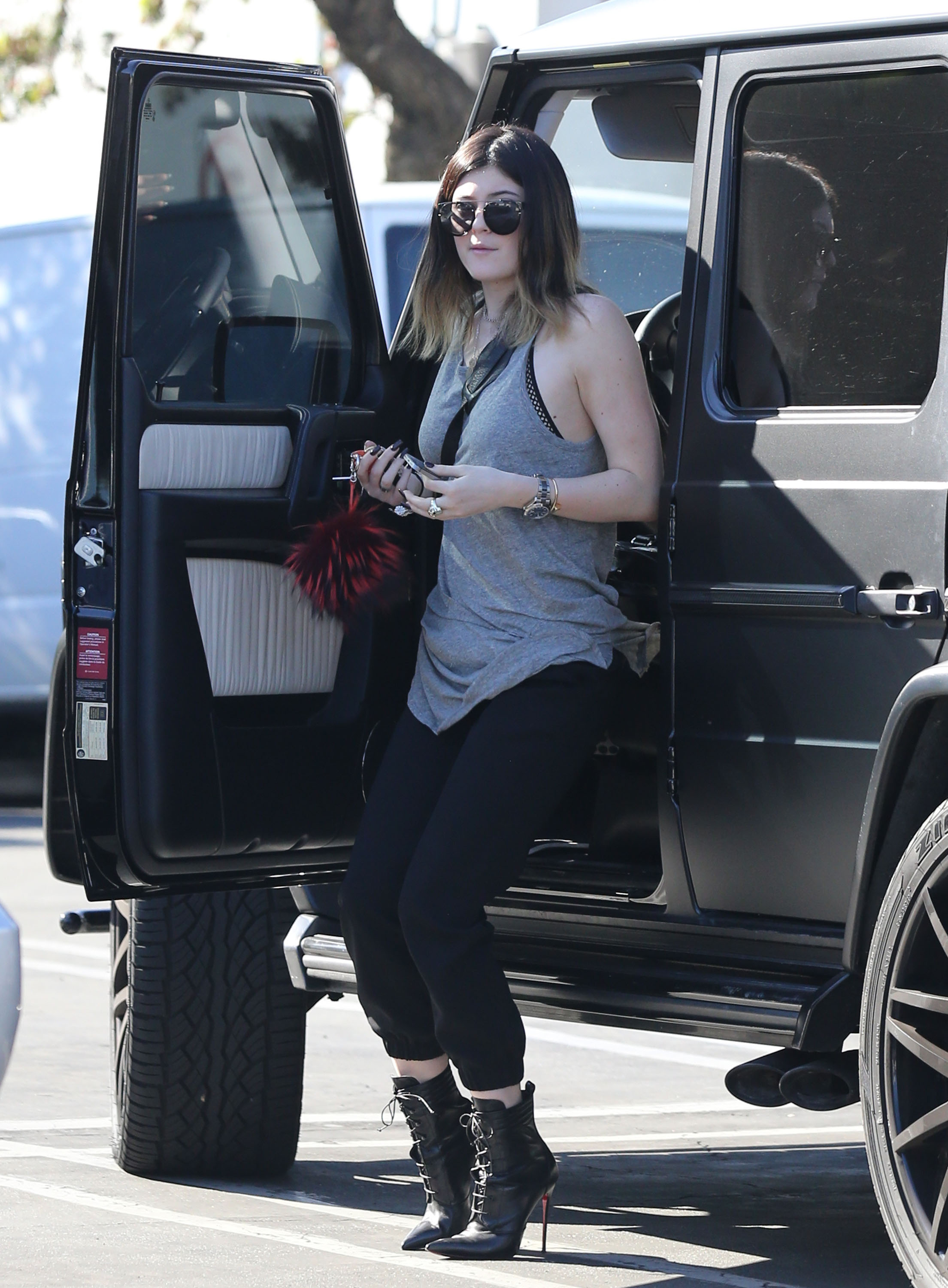 Access_Kardashian_02.jpg