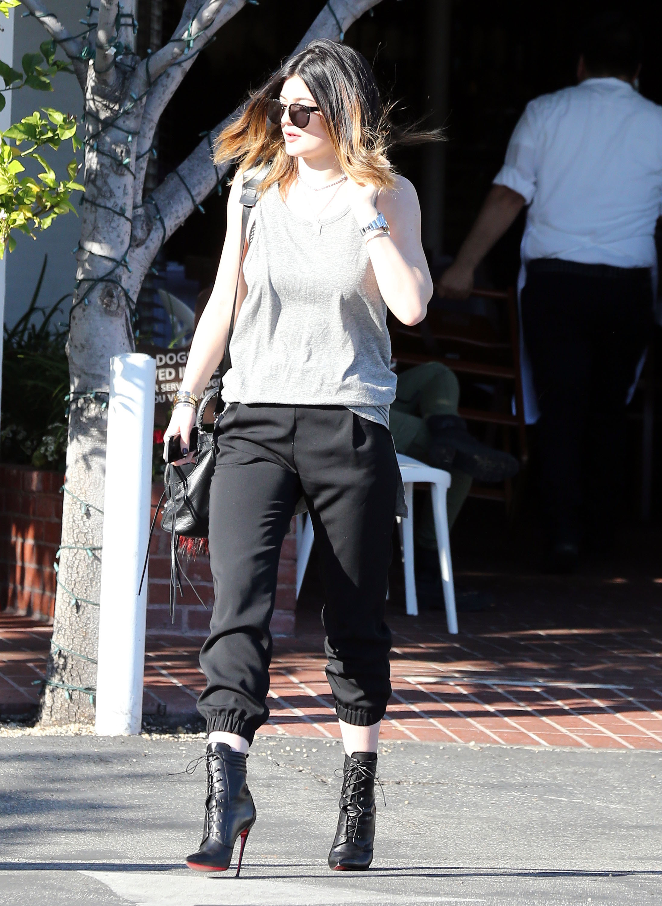Access_Kardashian_08.jpg