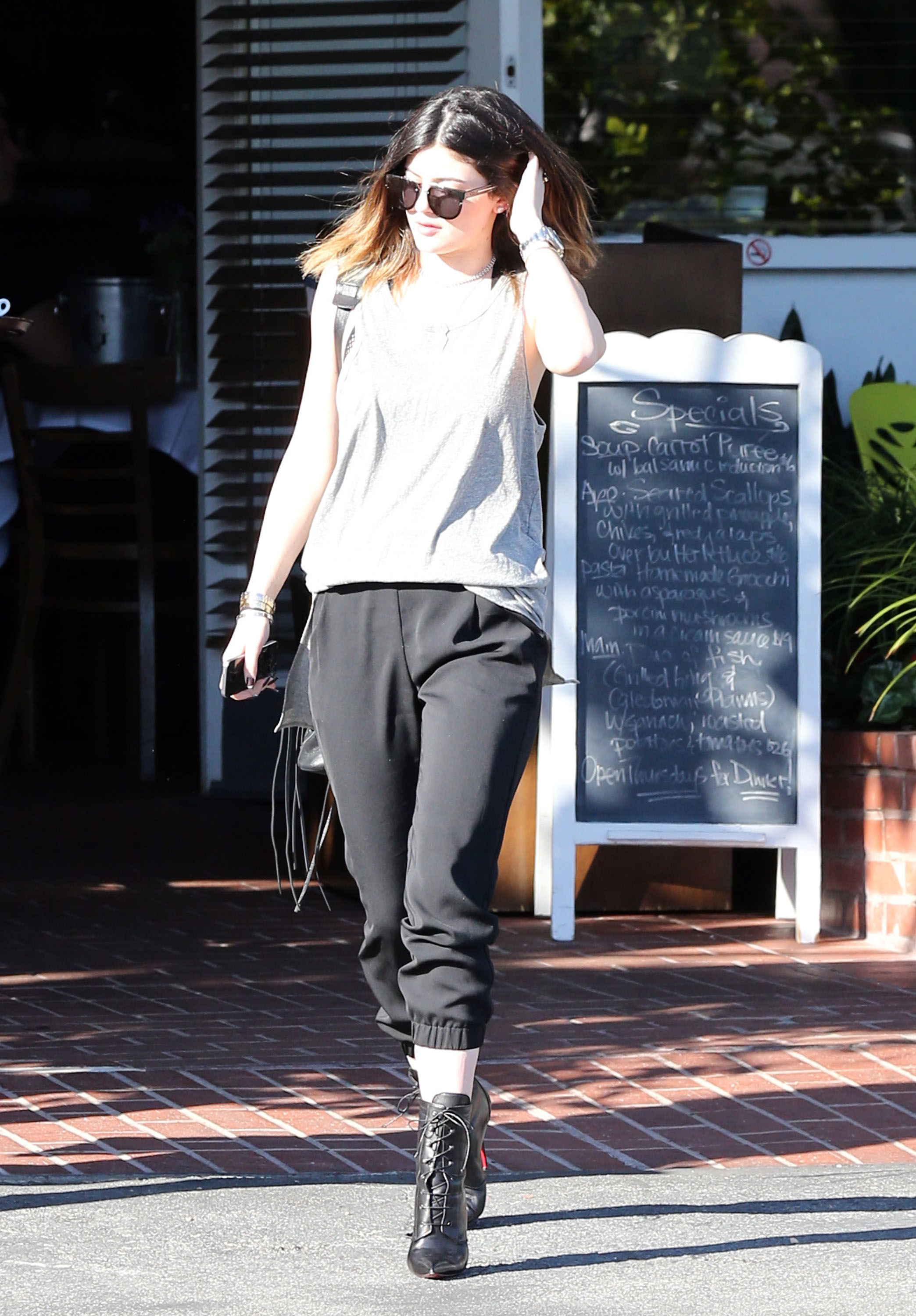 Access_Kardashian_09.jpg