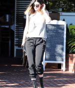Access_Kardashian_05.jpg