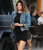 Access_Kardashian_04.jpg