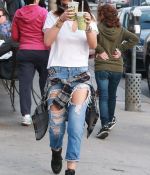 Access_Kardashian_08.jpg
