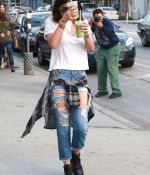 Access_Kardashian_09.jpg