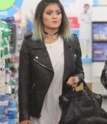 Access_Kardashian_05.jpg