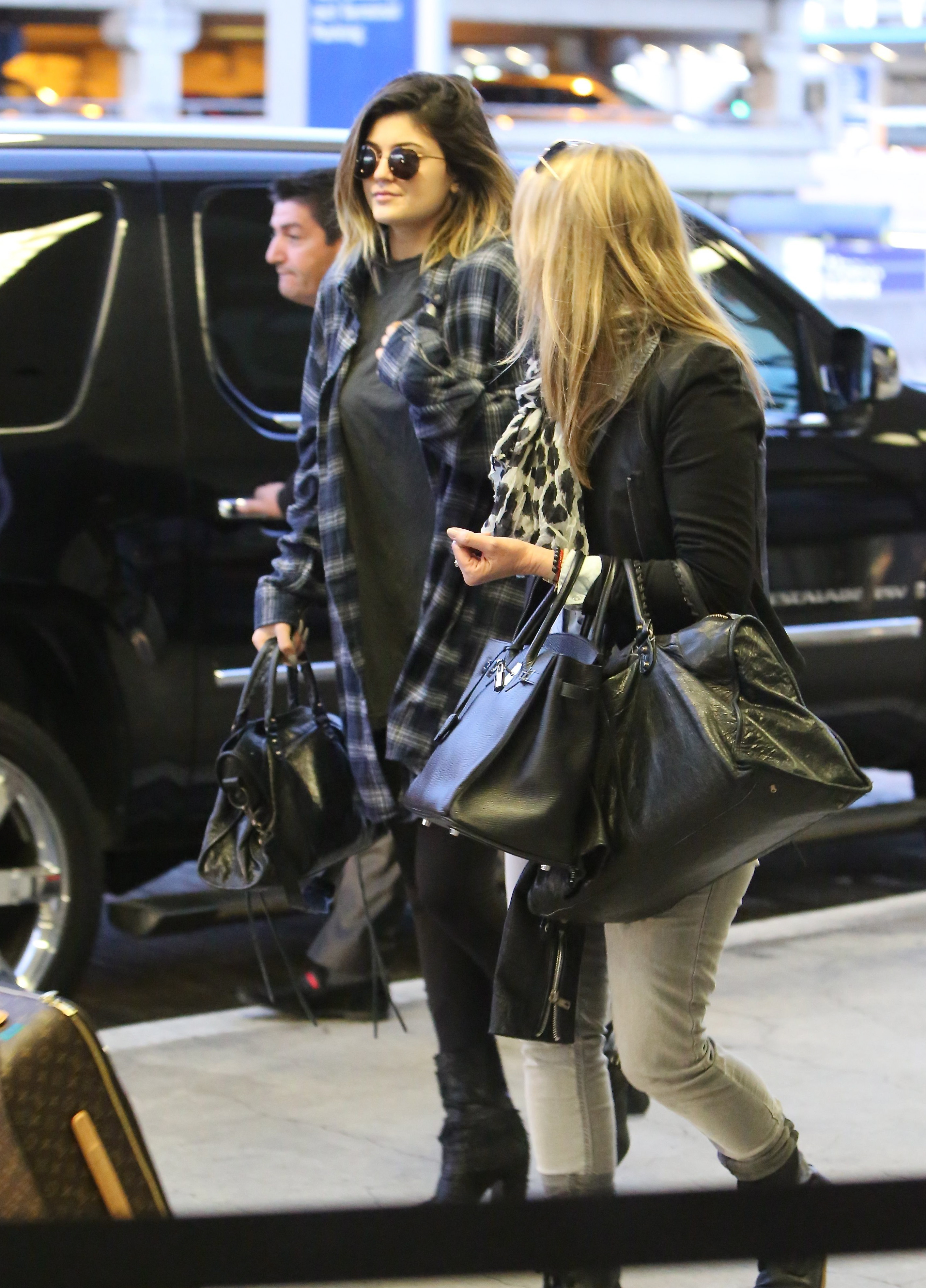 Access_Kardashian_07.jpg