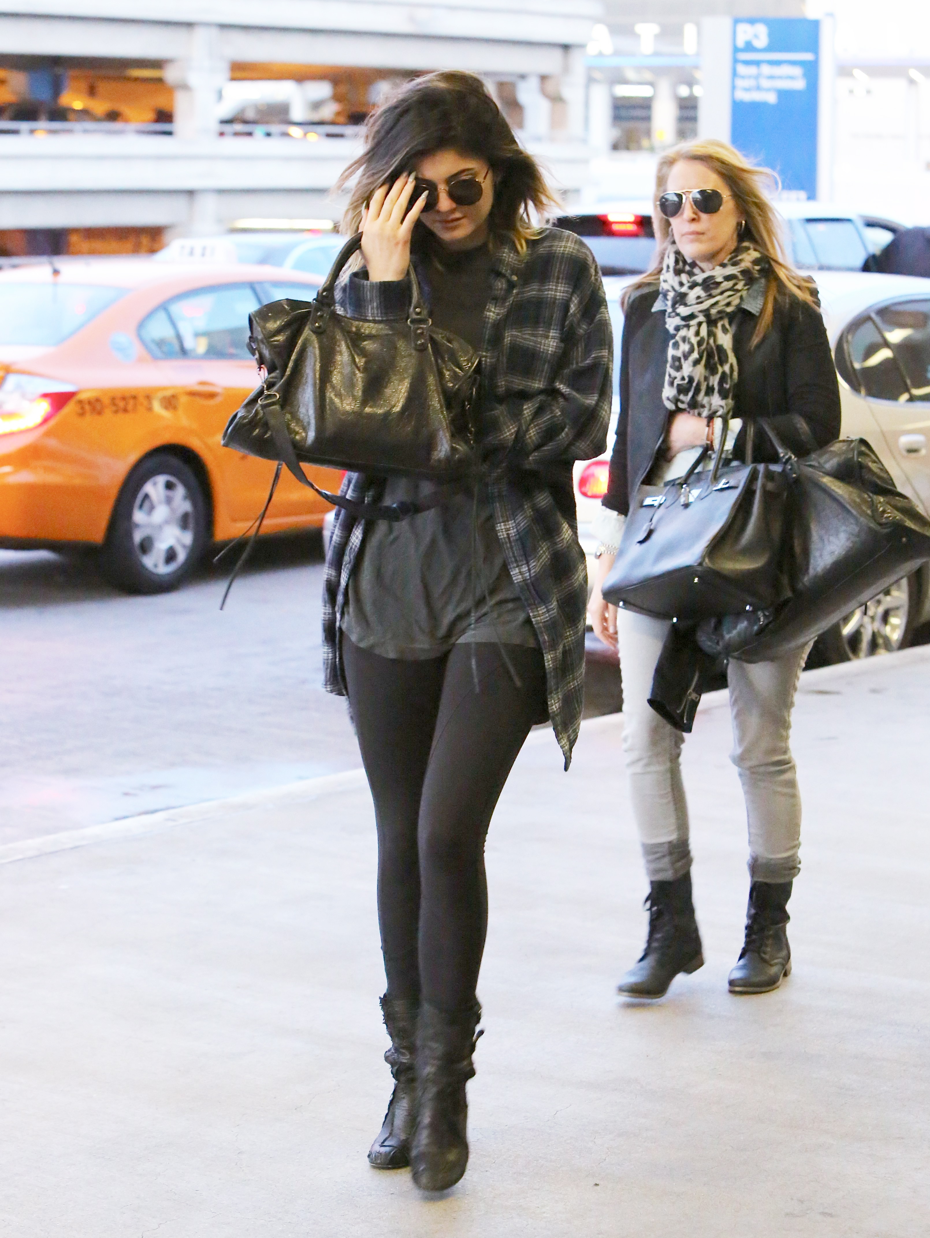 Access_Kardashian_08.jpg