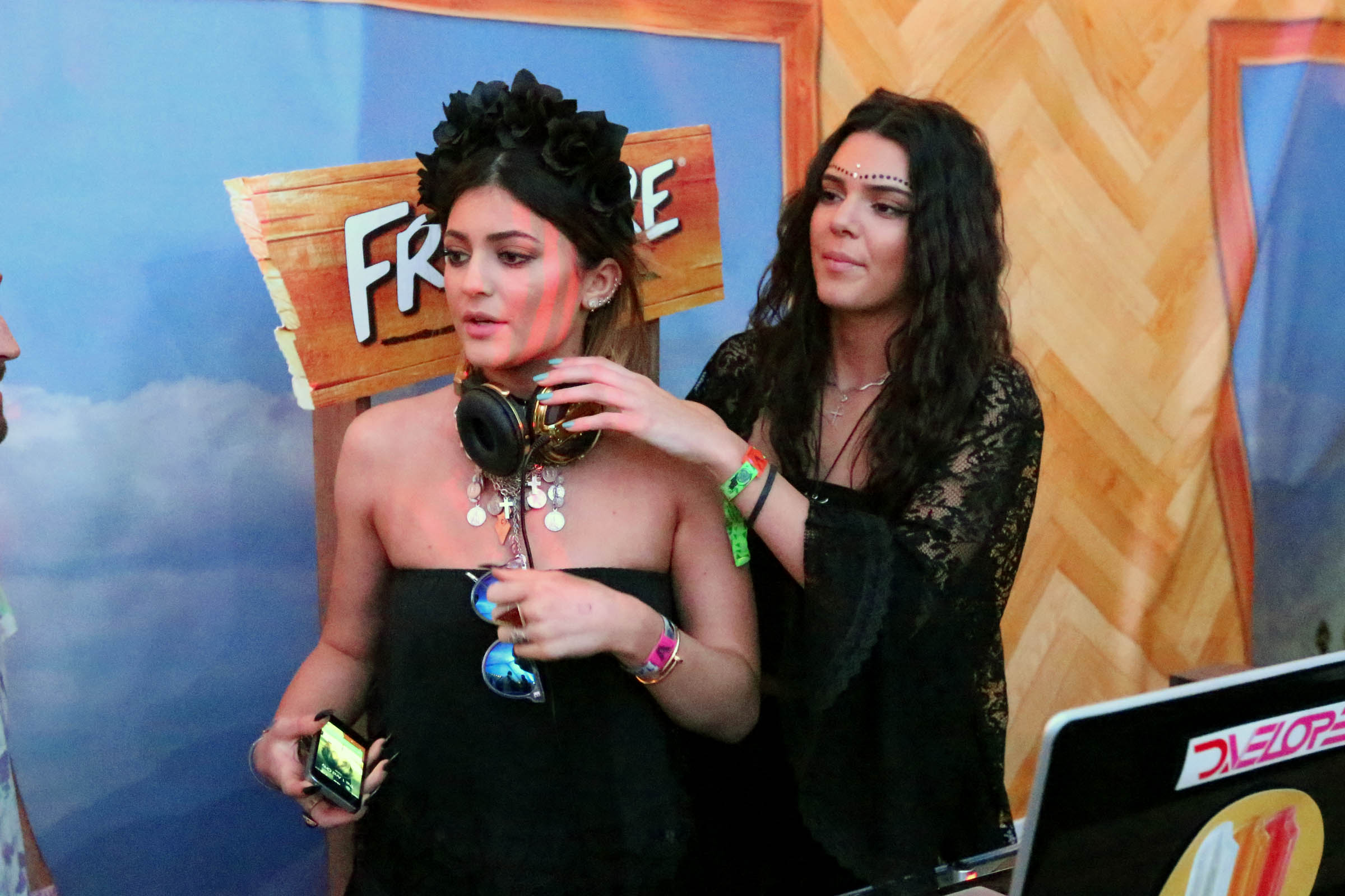 Access_Kardashian_03.jpg