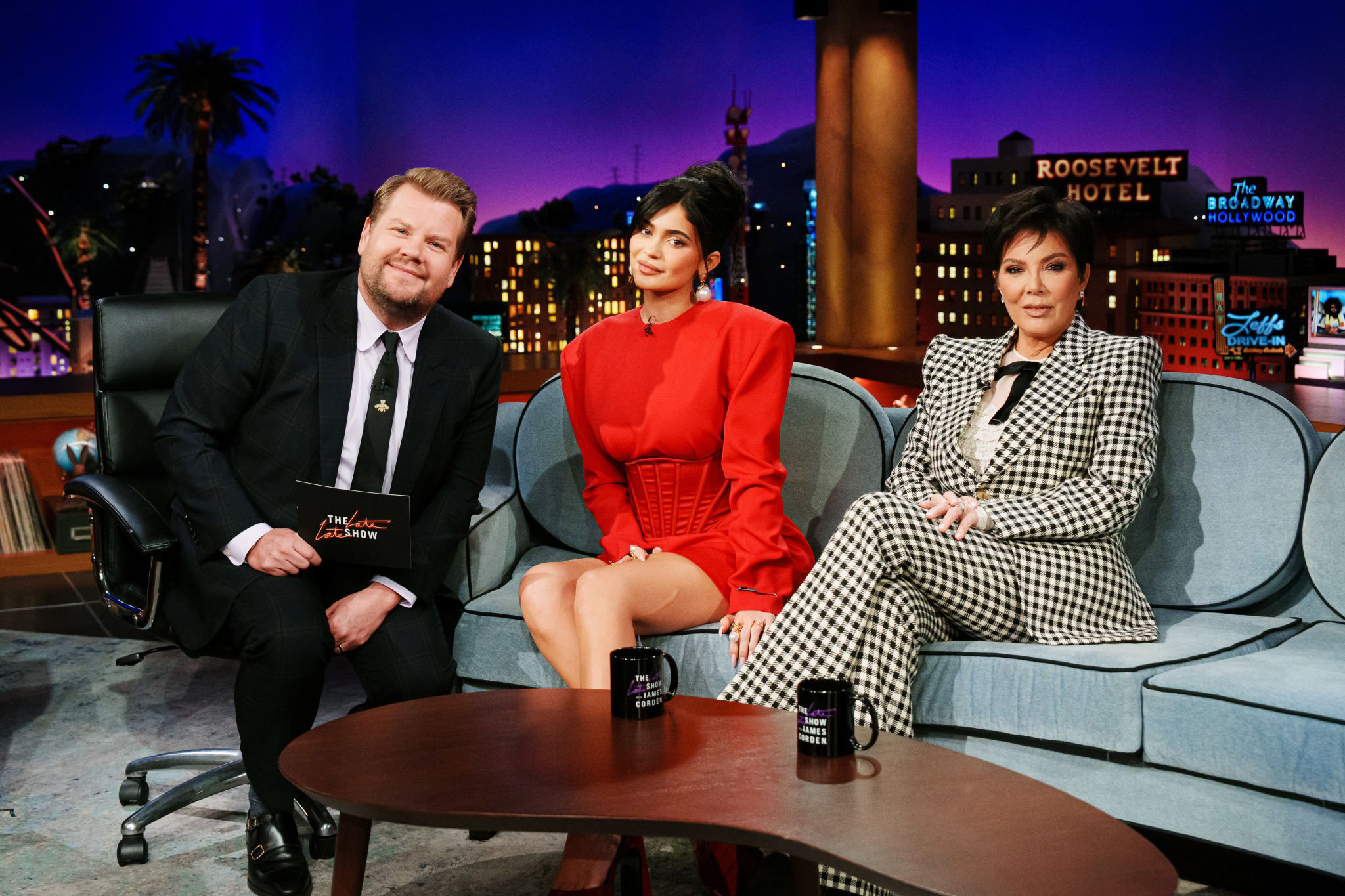 Access_Kardashian_02.jpg