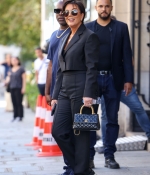 Access_Kardashian_003.jpg