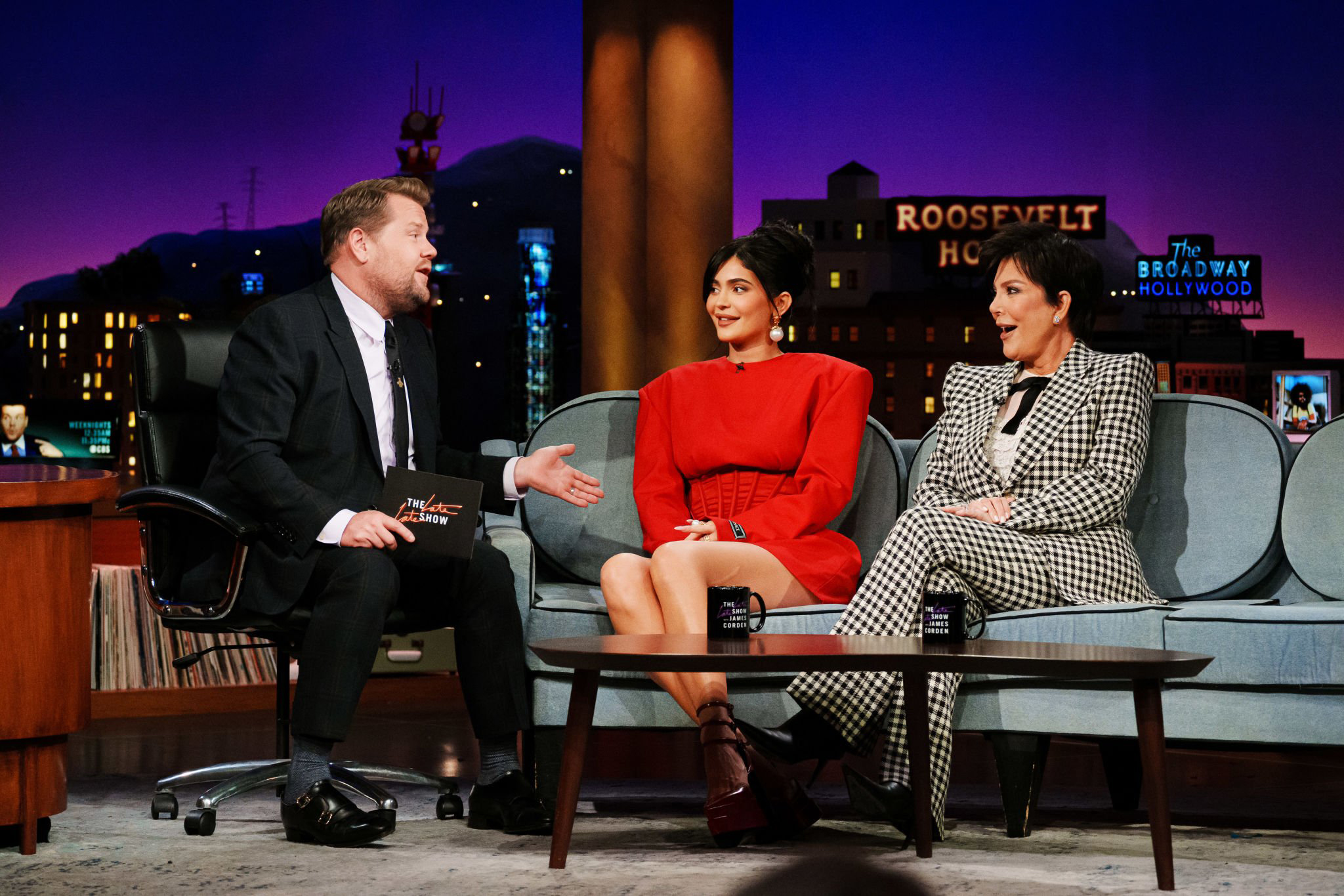 Access_Kardashian_01.jpg
