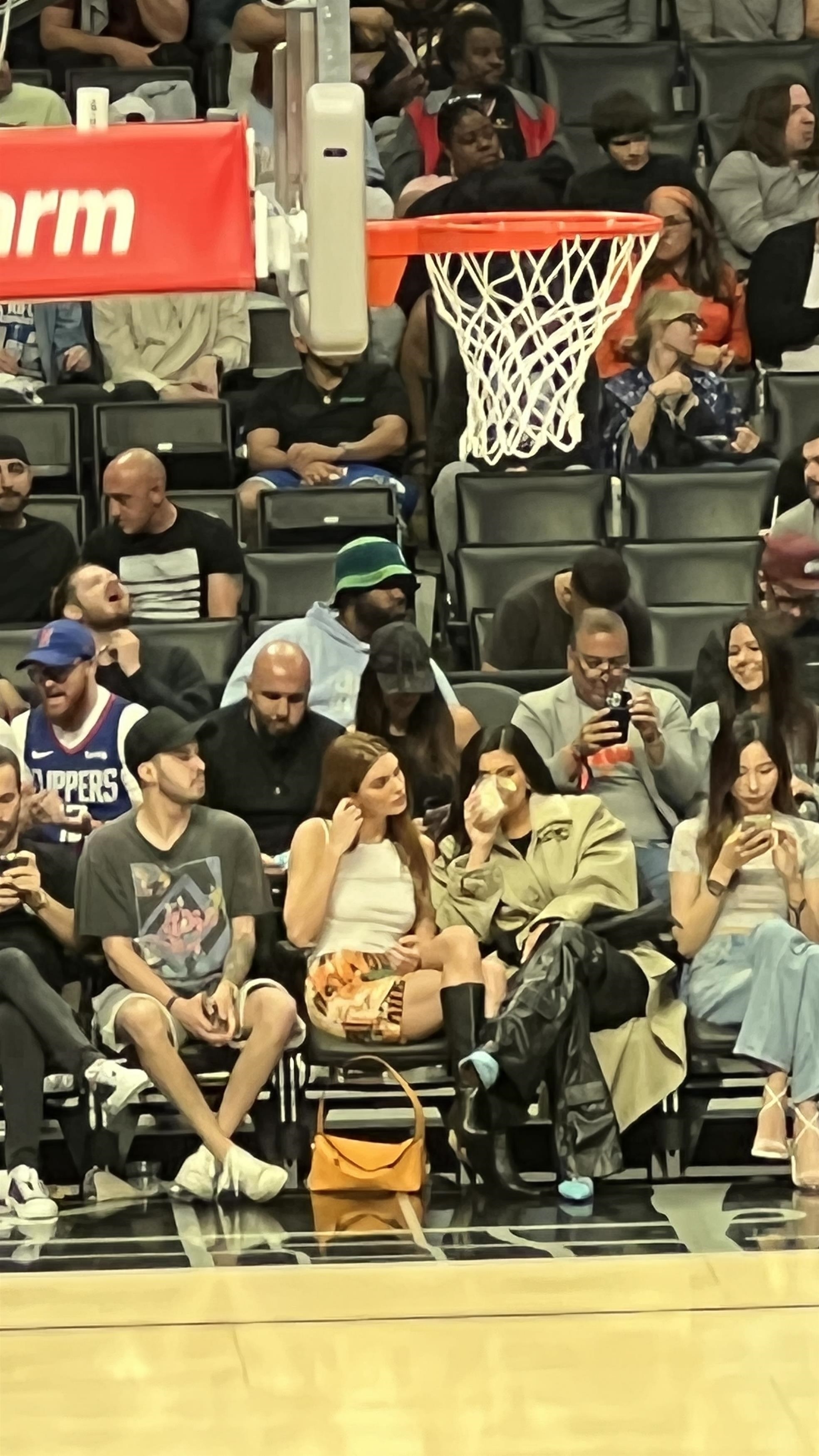 Access_Kardashian_011.jpg