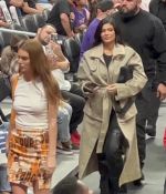 Access_Kardashian_07.jpg