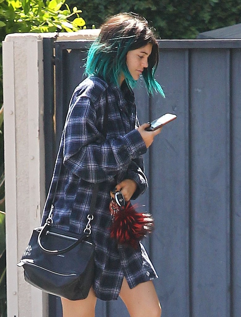 Access_Kardashian_01.jpg