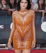 Access_Kardashian_08.jpg