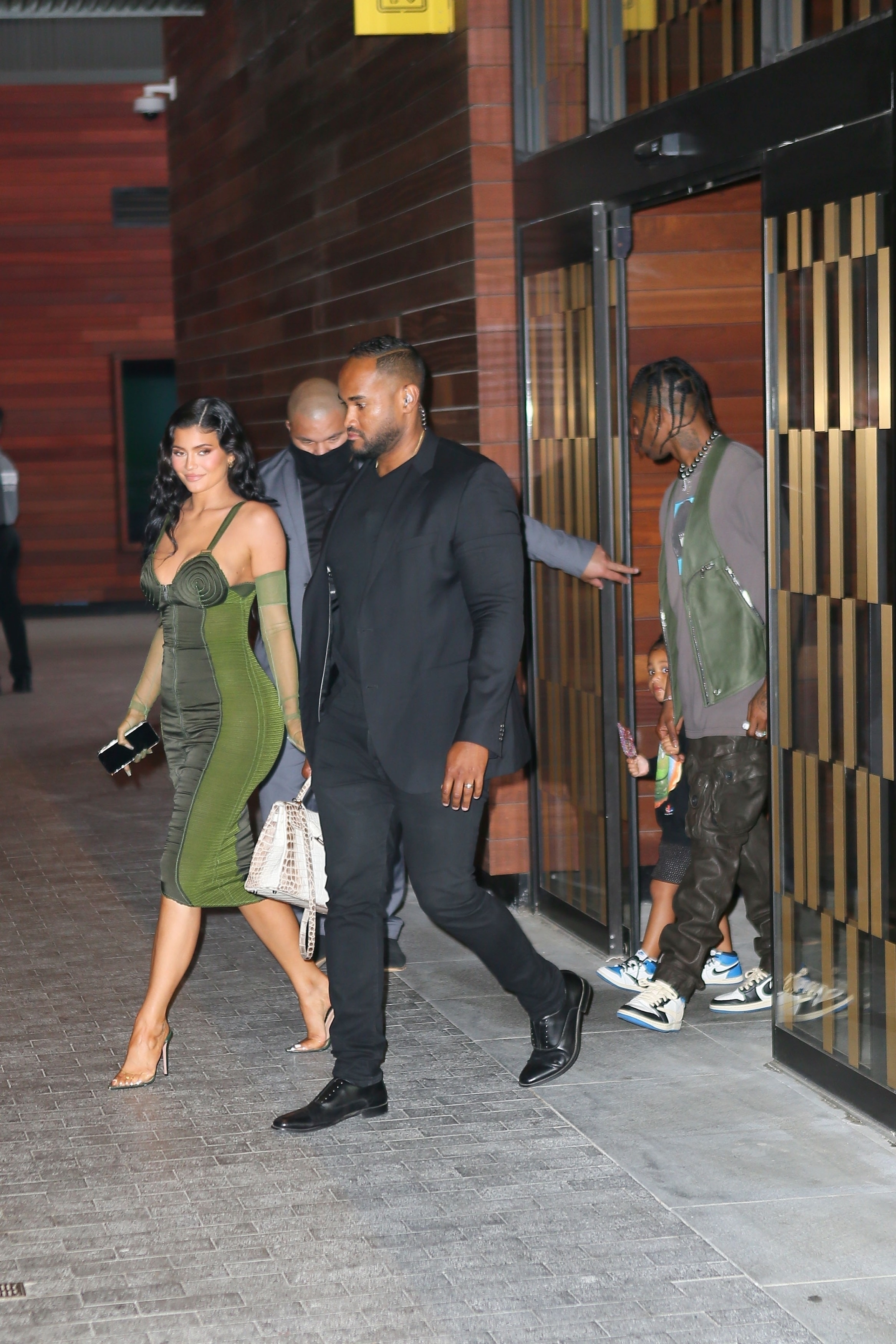 Access_Kardashian_011.jpg