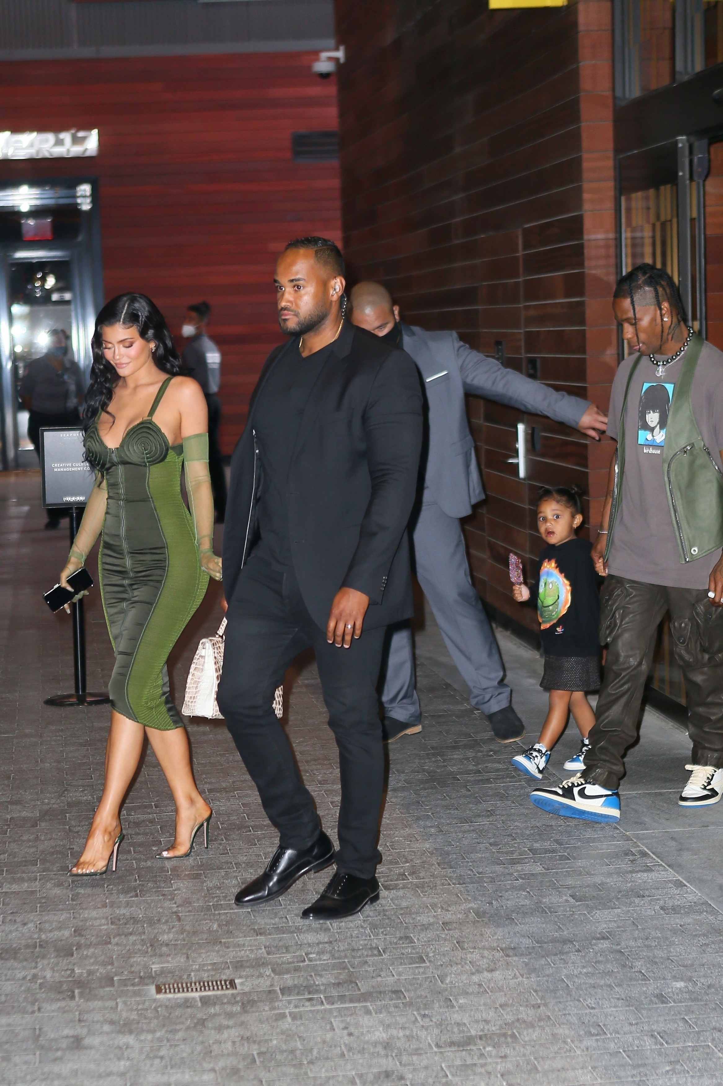 Access_Kardashian_012.jpg