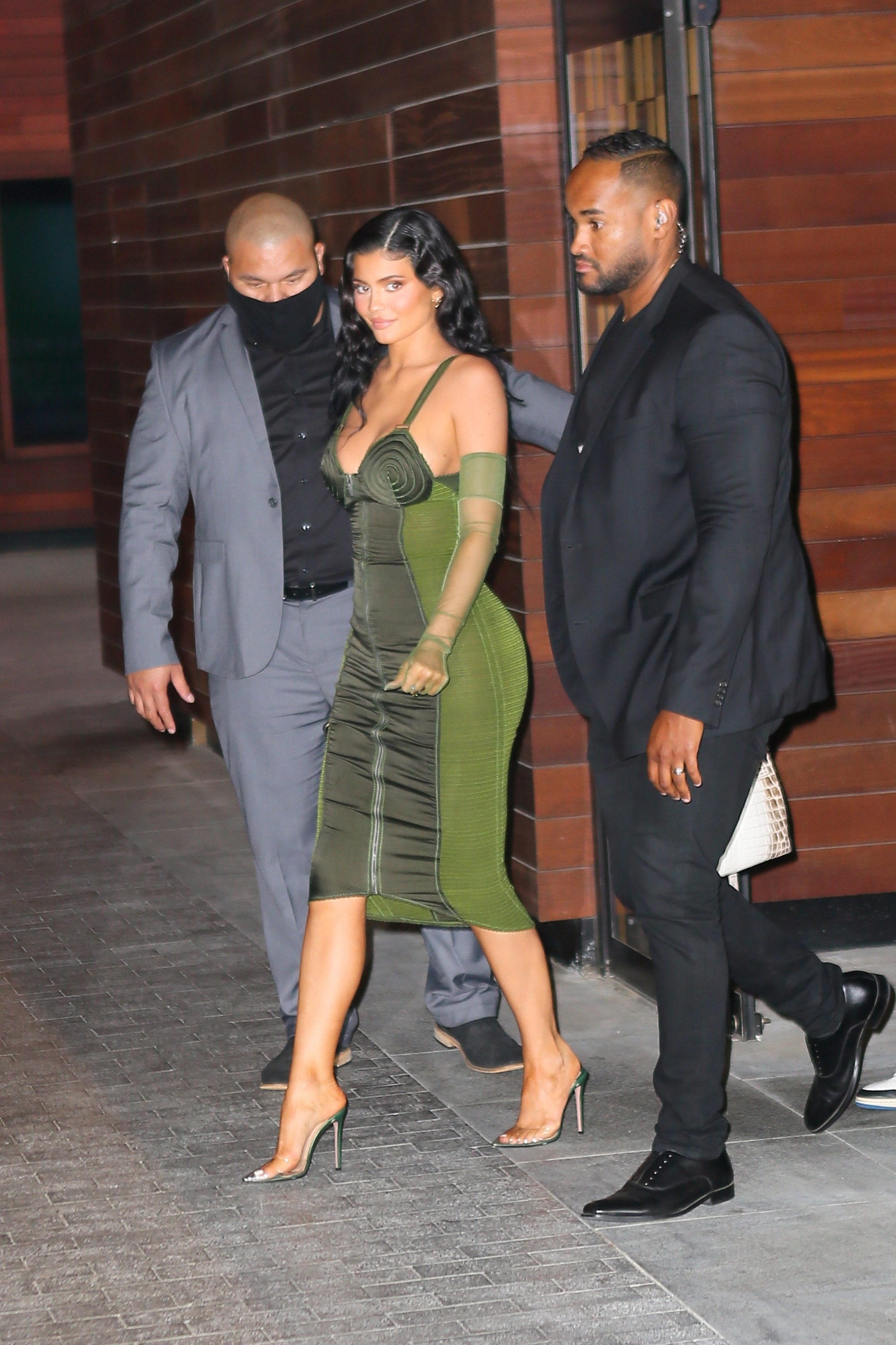 Access_Kardashian_07.jpg