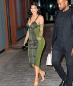 Access_Kardashian_02.jpg