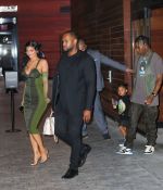 Access_Kardashian_09.jpg