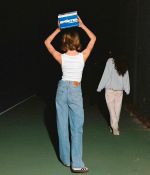 Access_Kardashian_07~0.jpg