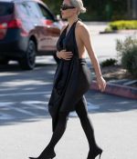 Access_Kardashian_08.jpg
