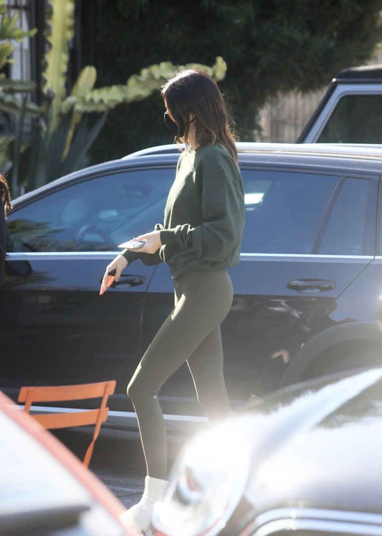 Access_Kardashian_001.jpg