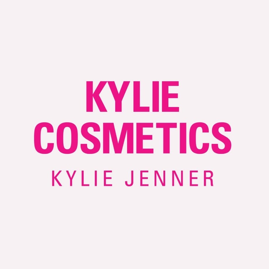 Access_Kardashian_001.jpg