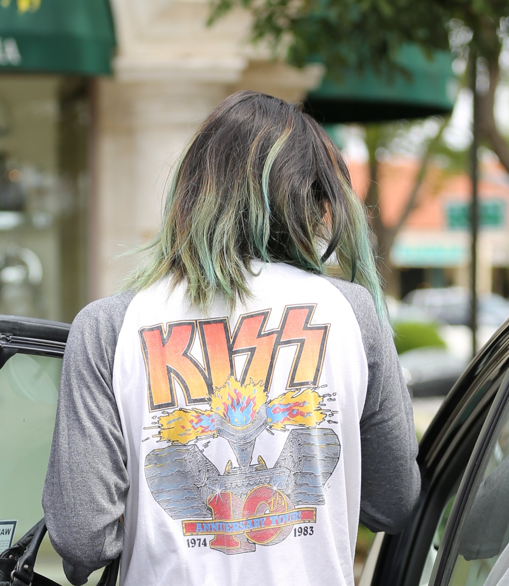 Access_Kardashian_01.jpg