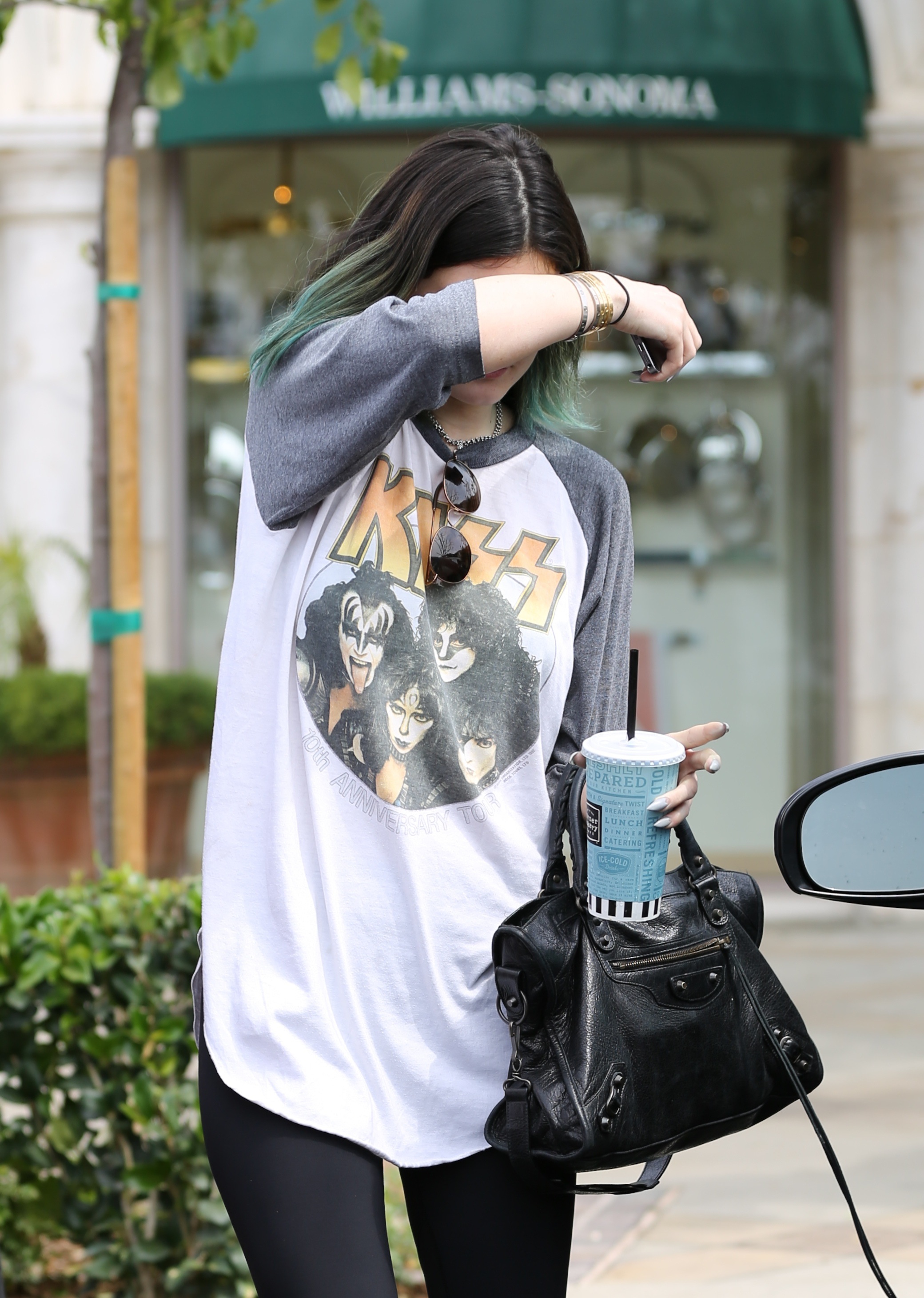Access_Kardashian_010.jpg