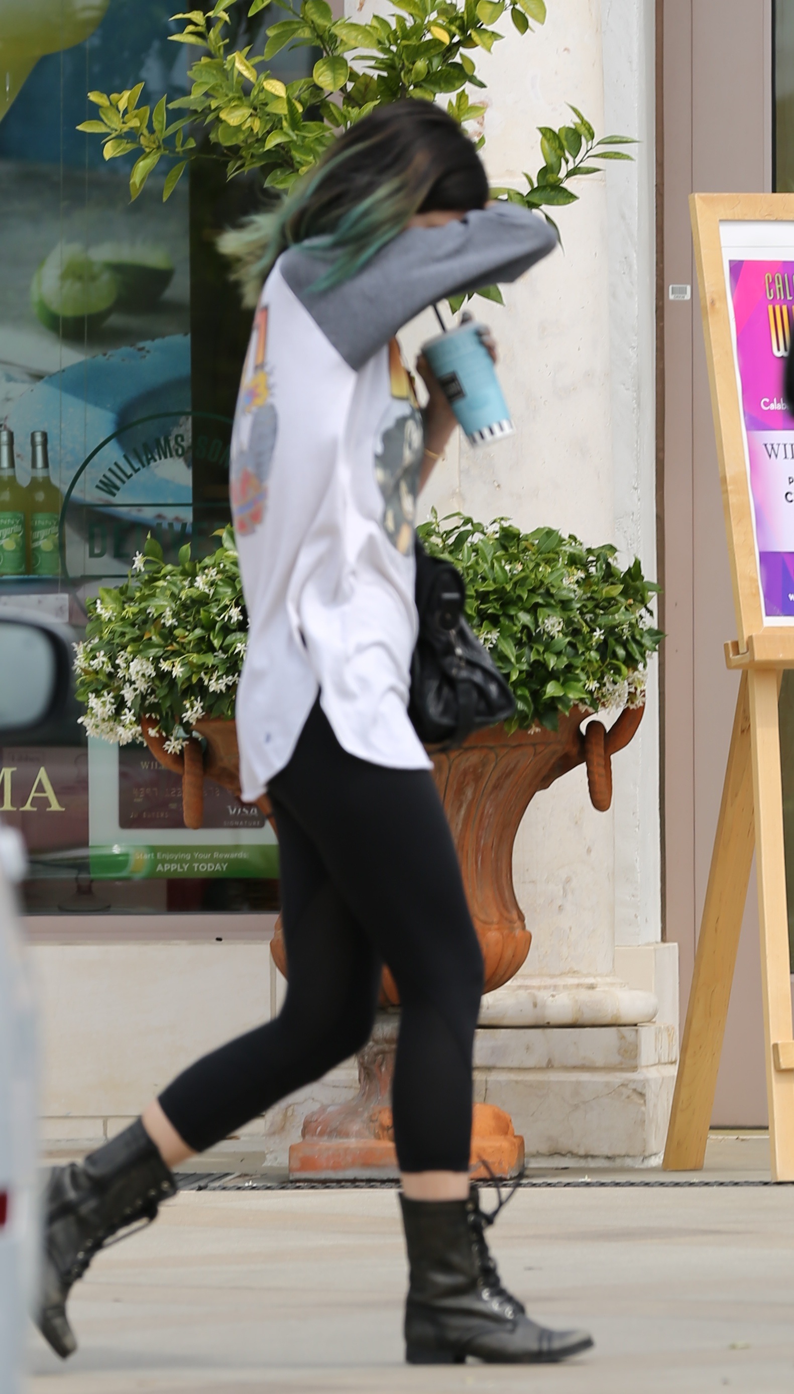 Access_Kardashian_04.jpg