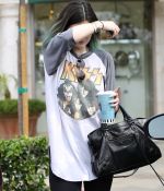 Access_Kardashian_017.jpg
