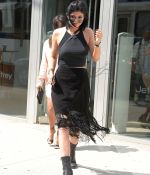 Access_Kardashian_07.jpg