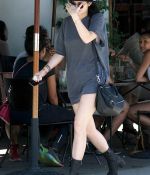 Access_Kardashian_09.jpg