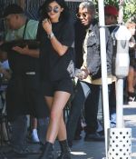 Access_Kardashian_01.jpg