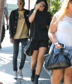 Access_Kardashian_06.jpg