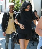 Access_Kardashian_08.jpg