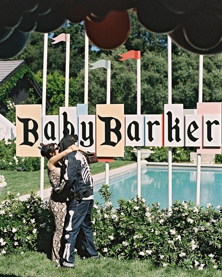 Access_Kardashian_001.jpg