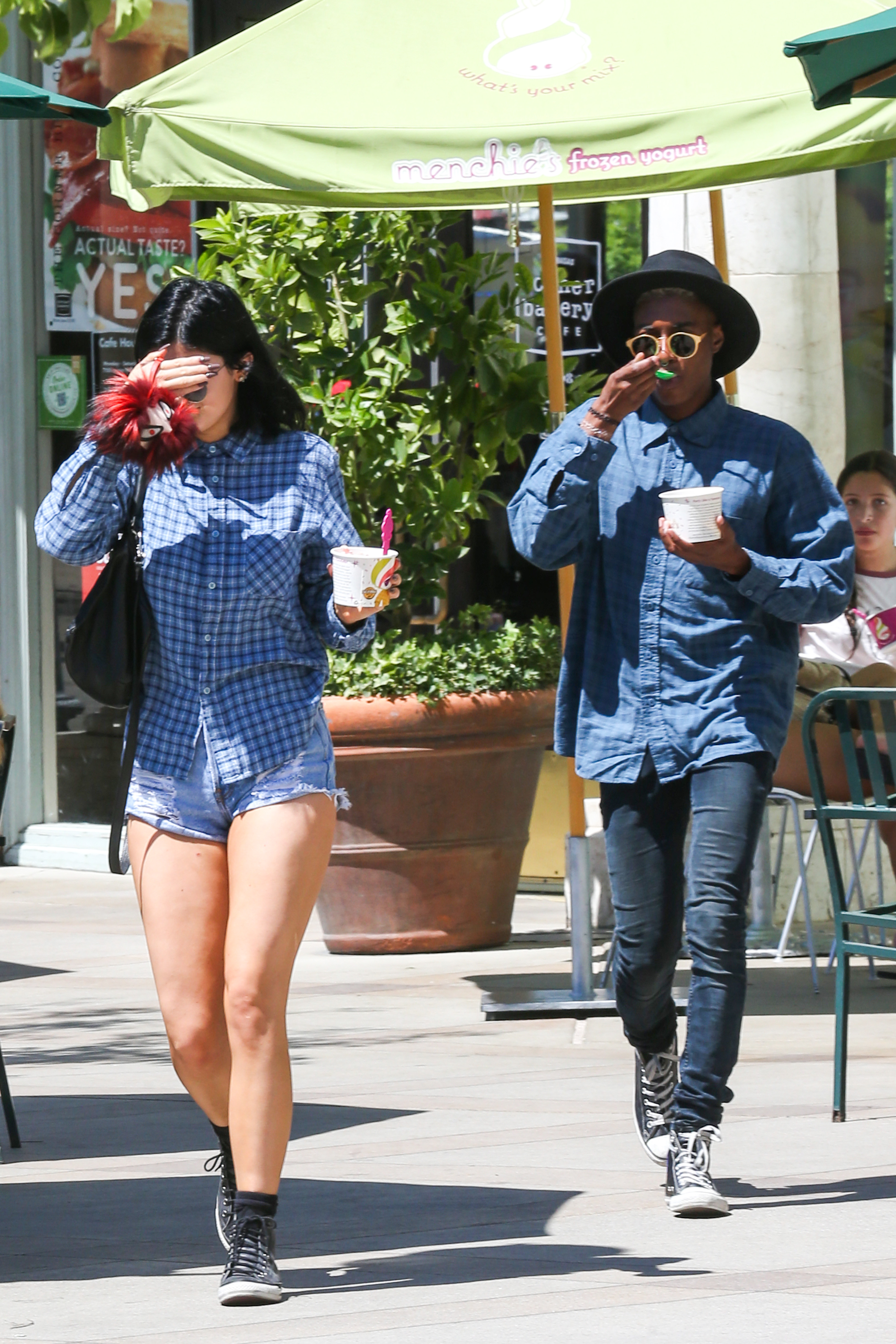 Access_Kardashian_03.jpg