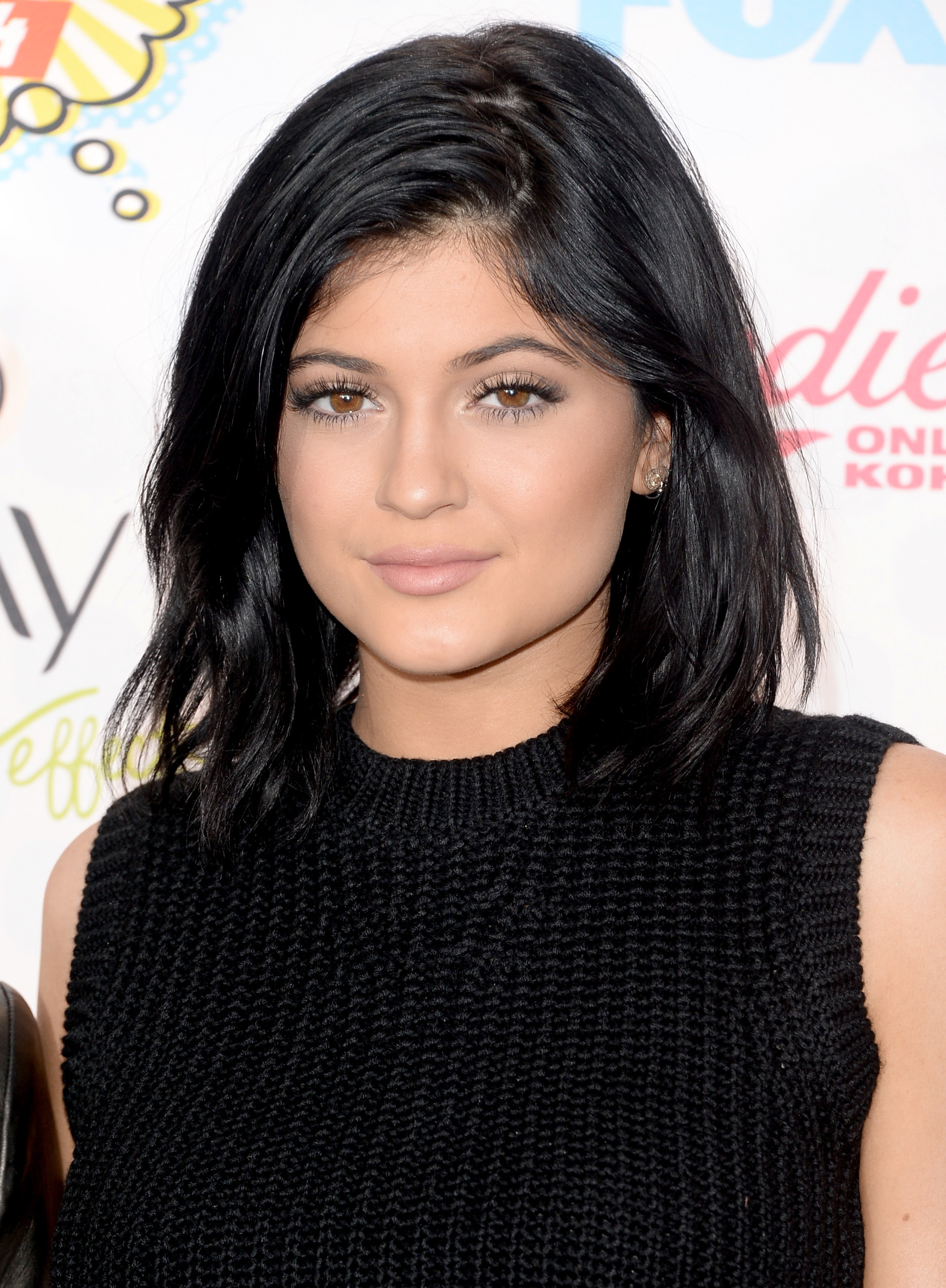 Access_Kardashian_02.jpg