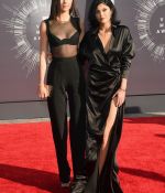Access_Kardashian_01.jpg