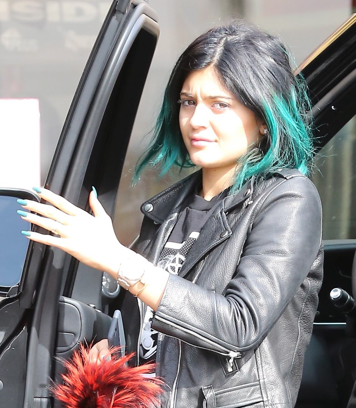 Access_Kardashian_03.jpg