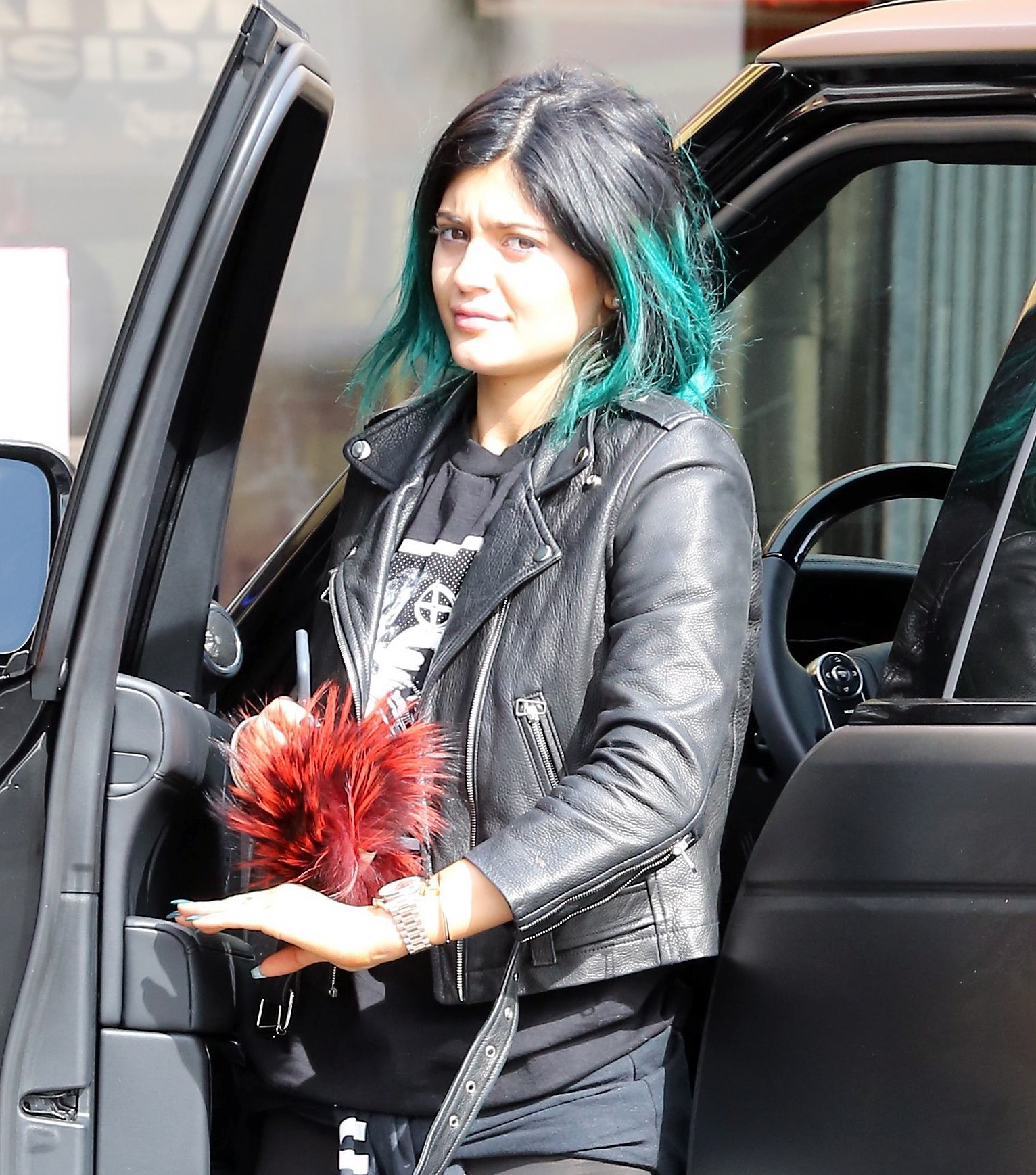 Access_Kardashian_05.jpg