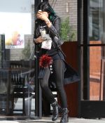 Access_Kardashian_01.jpg
