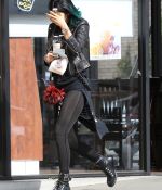 Access_Kardashian_02.jpg