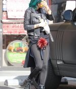 Access_Kardashian_04.jpg