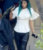 Access_Kardashian_01.jpg